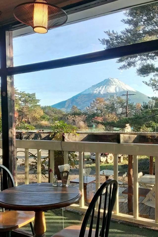 The Beautiful Constant Change Of Mount Fuji Mini Museum Specimen Notes