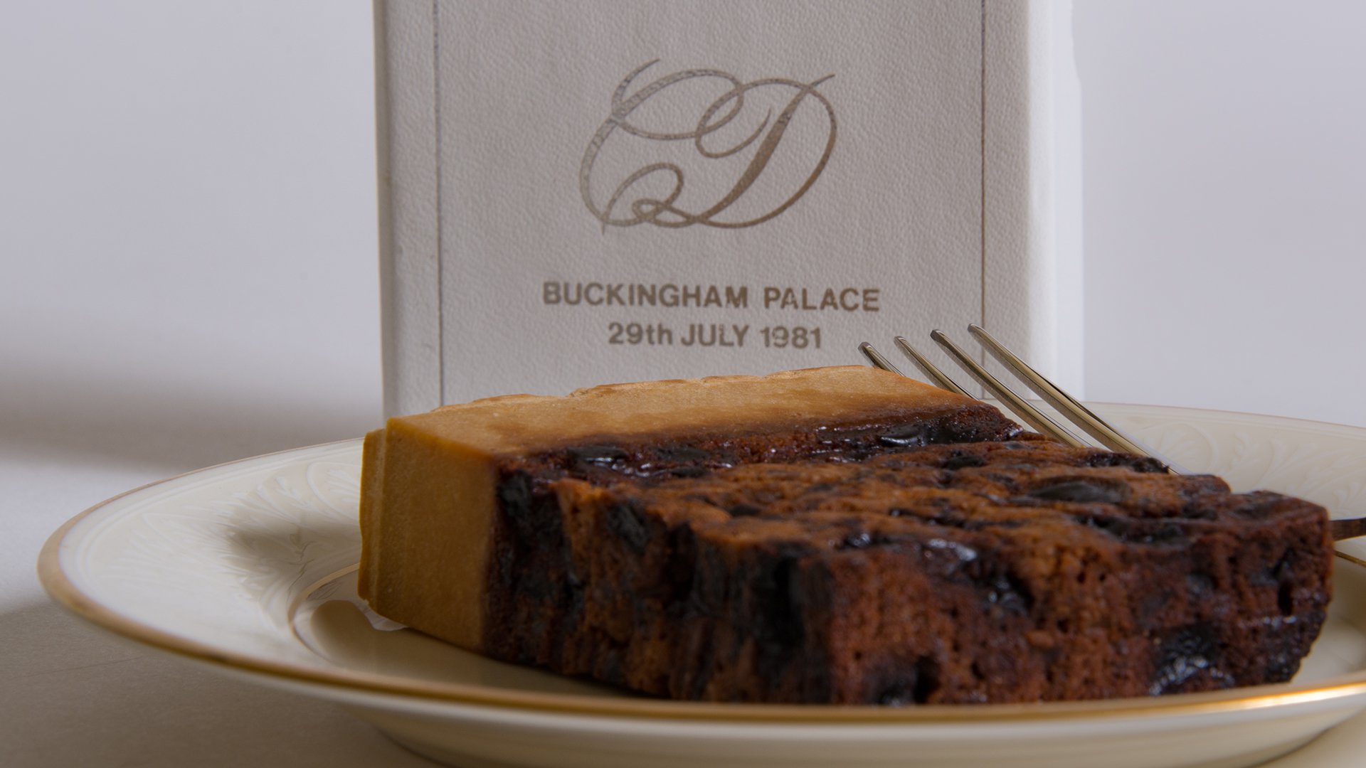 Image of the royal wedding cake 1981